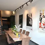 Loft Industriel Dans Ancienne Grange Holiday home *